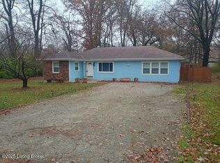 6916 Triangle Dr, Louisville, KY 40214