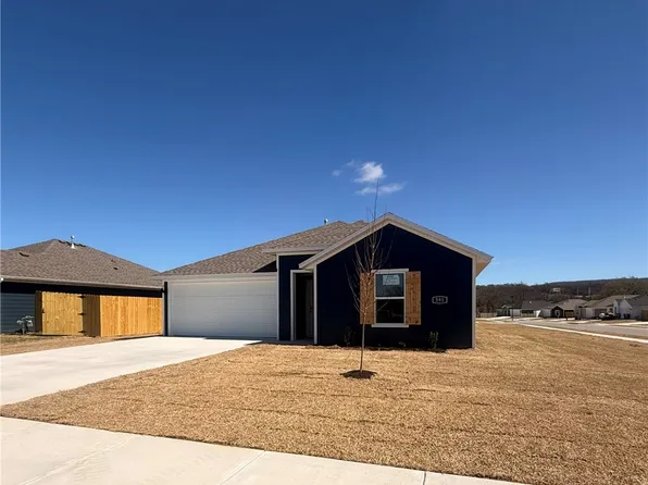 591 Raegan St, Prairie Grove, AR 72753