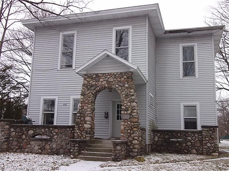 1st image of 115 N Stewart Ave