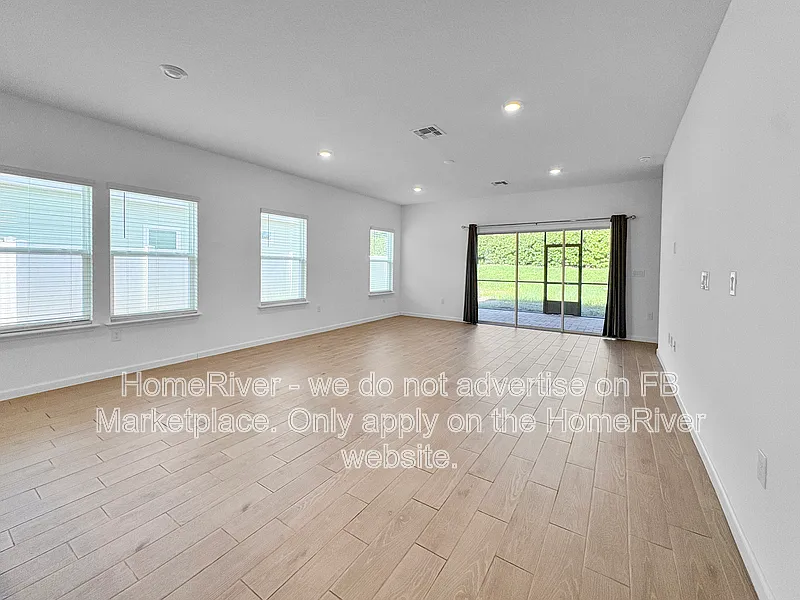 3 bed, 2.0 bath, 1712 sqft, $2,195 — Photo 4