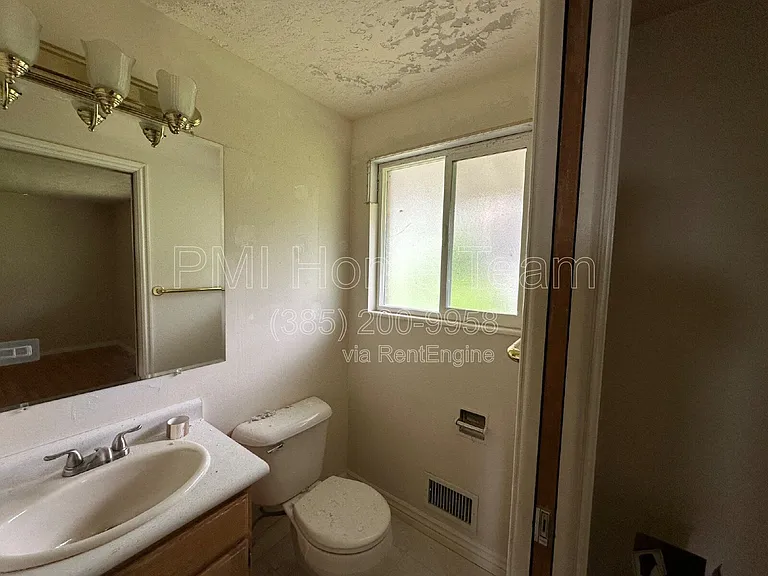 531 S Mountain Rd — Photo 4