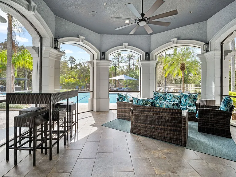 The Grand Reserve at Tampa Palms Apartments — Photo 31