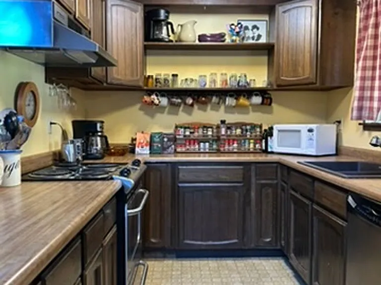 11608 Chamonix Rd — Photo 11