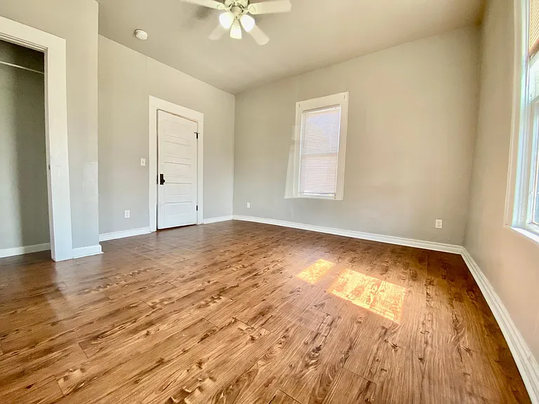 1315 NE 19th St — Photo 16