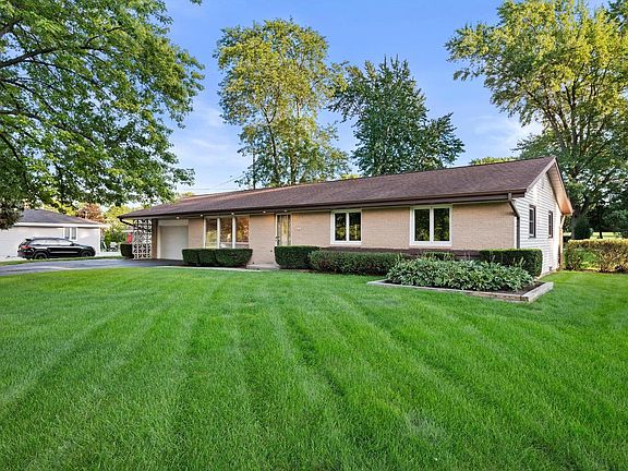 4th image of 1501 E Fitzsimmons ROAD