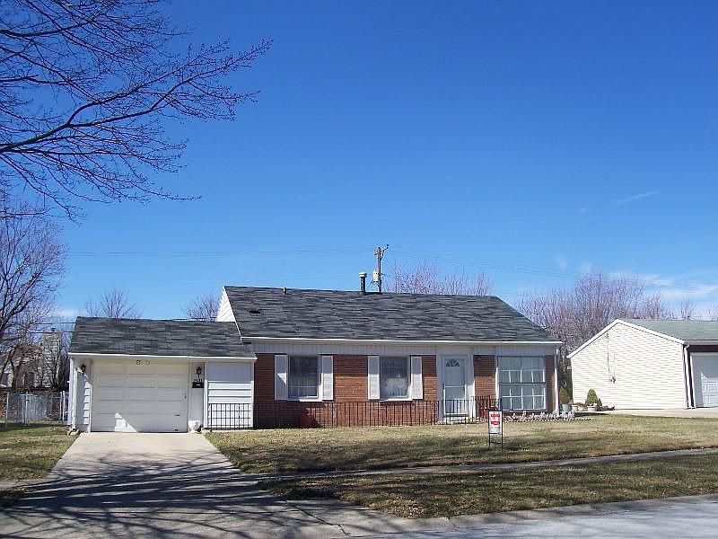 1st image of 1131 Fairmont Dr