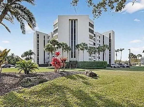 6463 La Costa Drive #105, Boca Raton, FL 33433