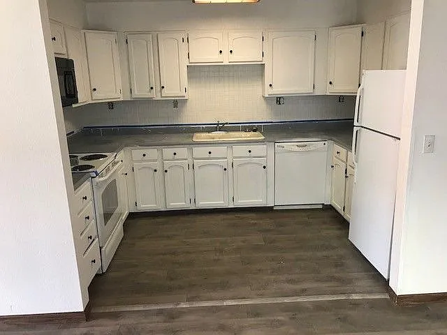 545 E 5th Ave #B3 — Photo 6