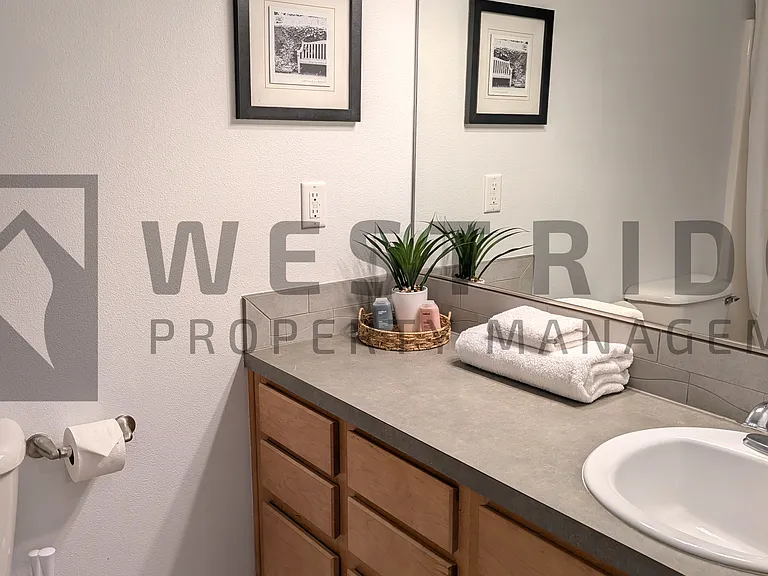 132 SE 119th Ave #5 — Photo 9
