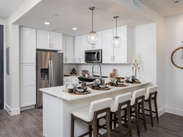 20 Town Center Dr NW #205