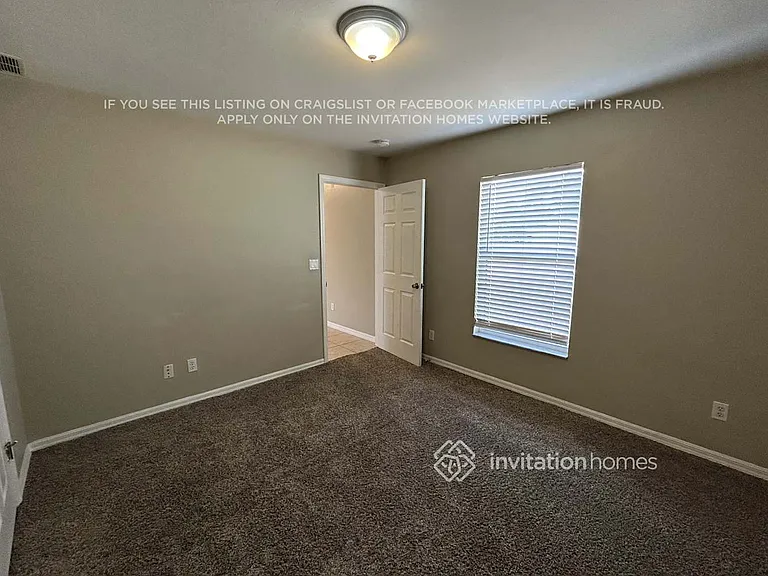 3423 SW 9th Ave — Photo 8