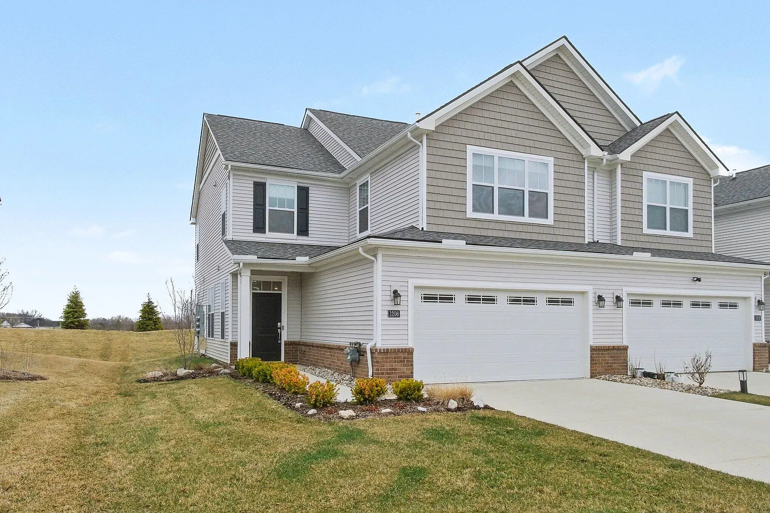 1206 Saltsprings Dr photo 1