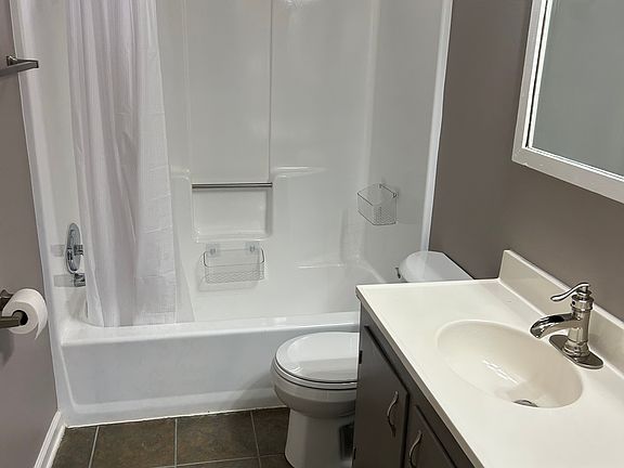 5th image of 7458 W Stacy Dr