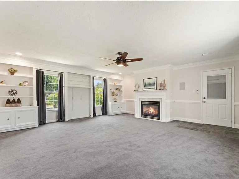 8158 Poplar Grove Dr — Photo 7