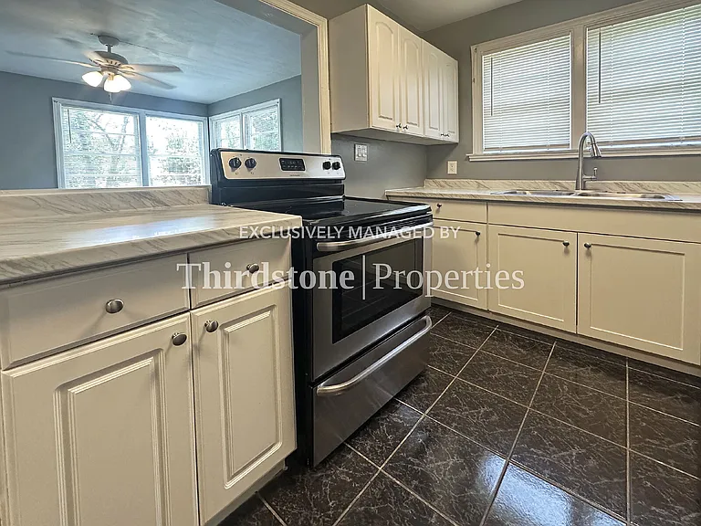 2659 College St #1 — Photo 4