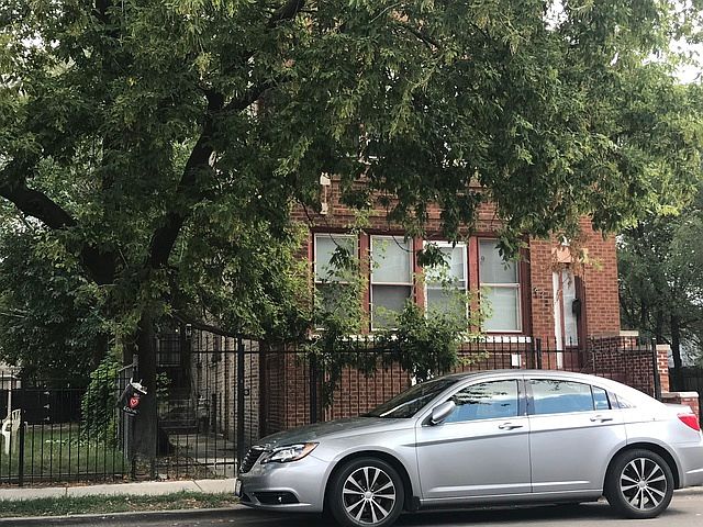 2nd image of 817 N Laramie Ave