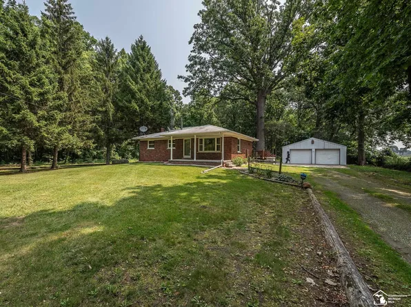 12110 Martinsville Rd, Carleton, MI 48117