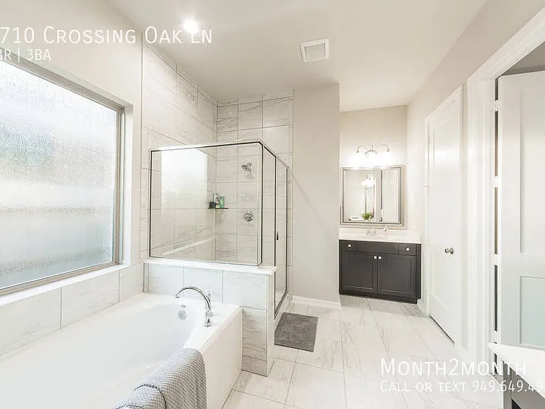 8710 Crossing Oak Ln — Photo 18