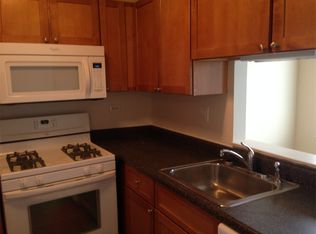 7 Orrington Ct, Schaumburg, IL 60173