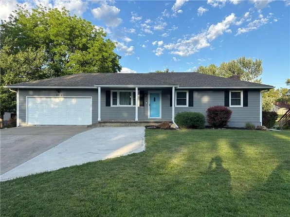 1015 S Elm St, Ottawa, KS 66067