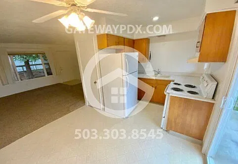 12250 SW Allen Blvd. Unit B — Photo 3