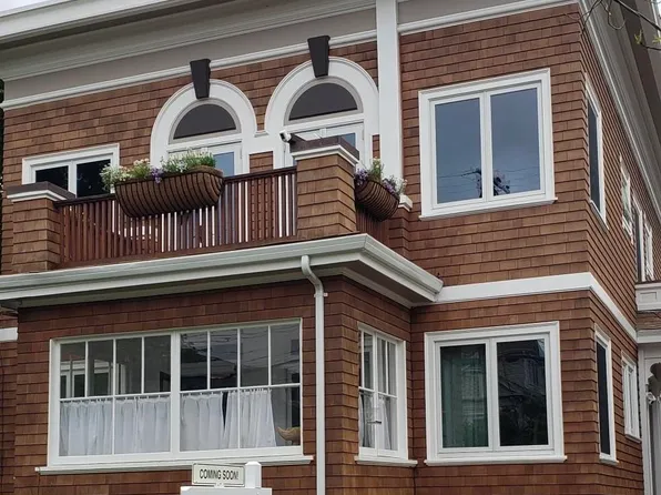 2142 Ward St, Berkeley, CA 94705