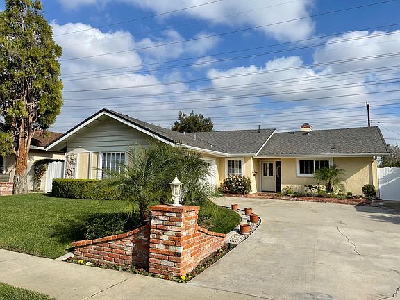 9238 Crebs Ave Northridge CA. 91324