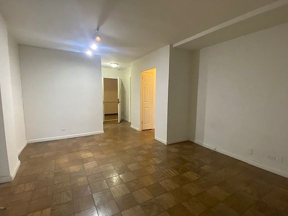 3rd image of 300 W 55th St APT 17G