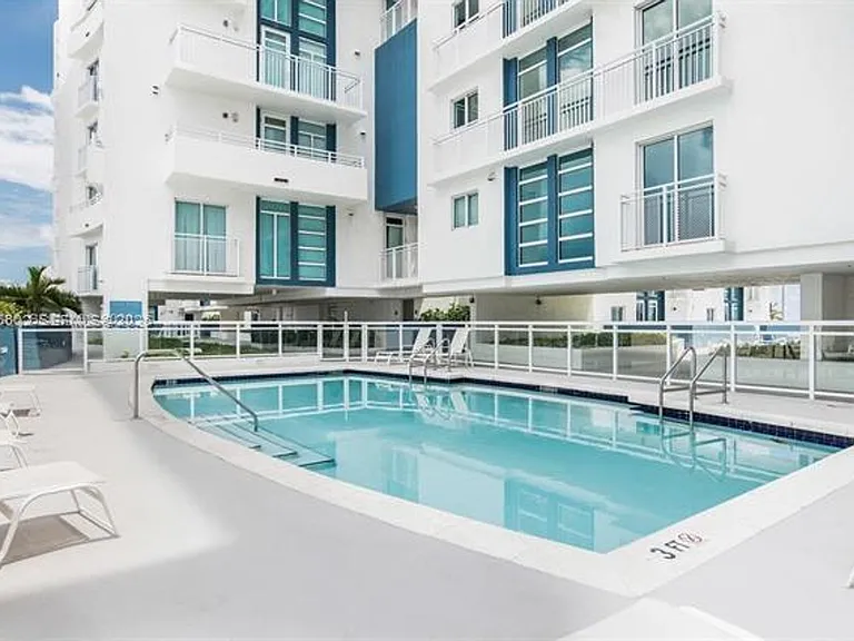 7600 Collins Avenue Cu #712 — Photo 6