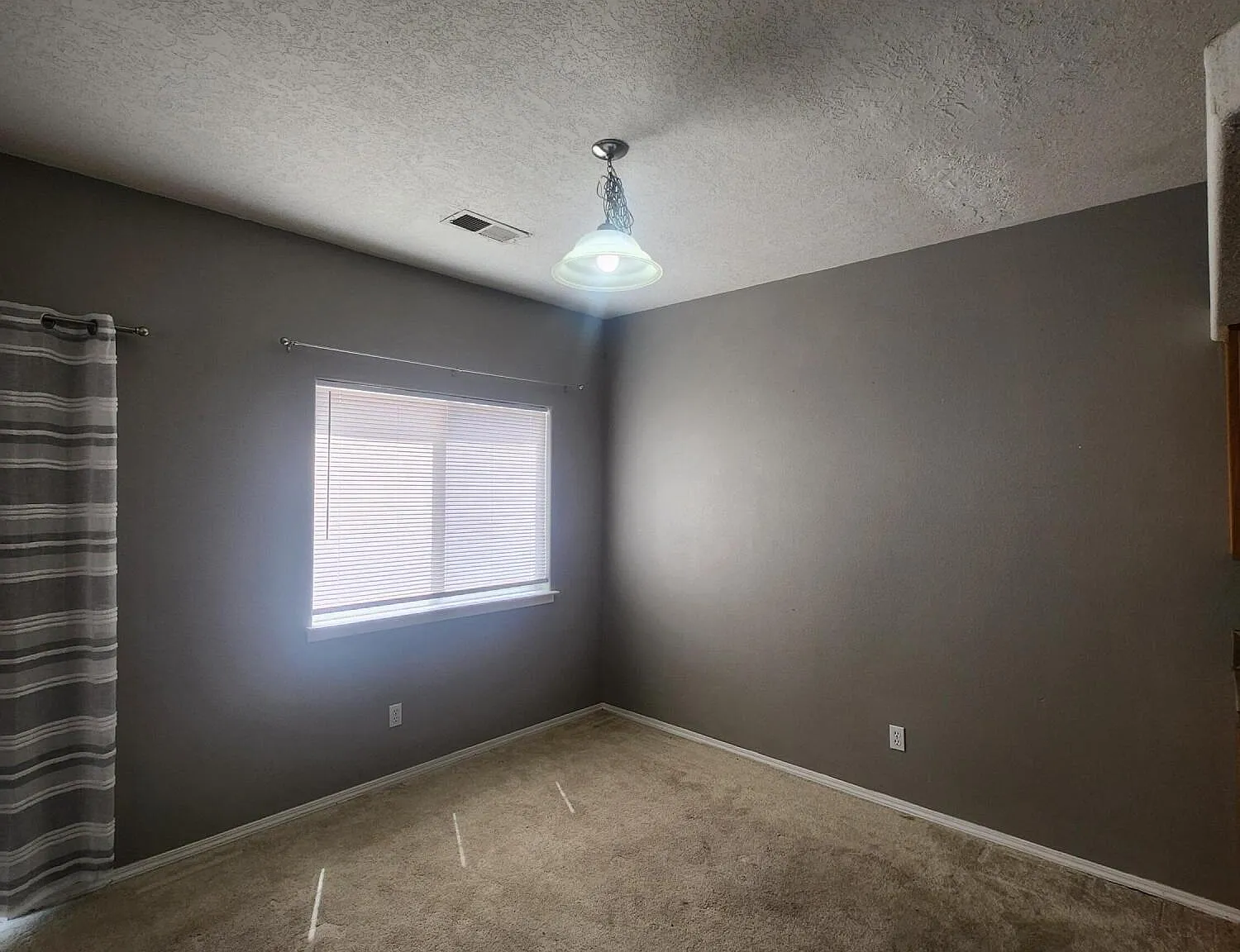 3 bed, 2.5 bath, 1512 sqft, $2,350 — Photo 2