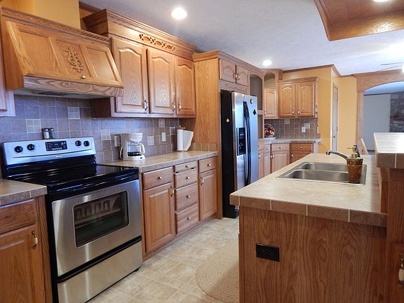 Roomy Kitchen with Island