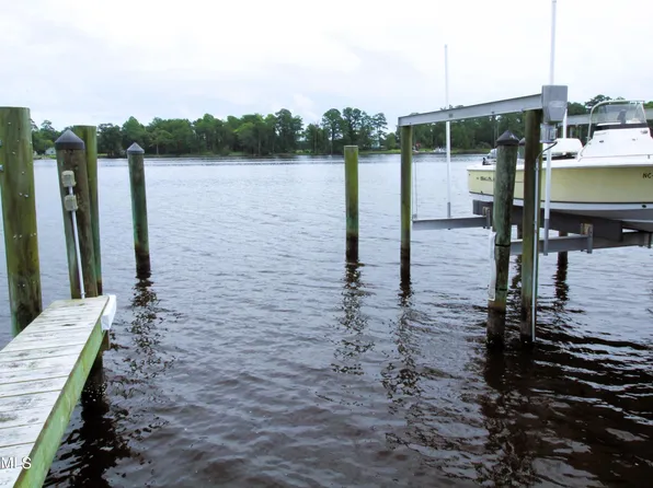 #4 Spinnaker Lane, Havelock, NC 28532