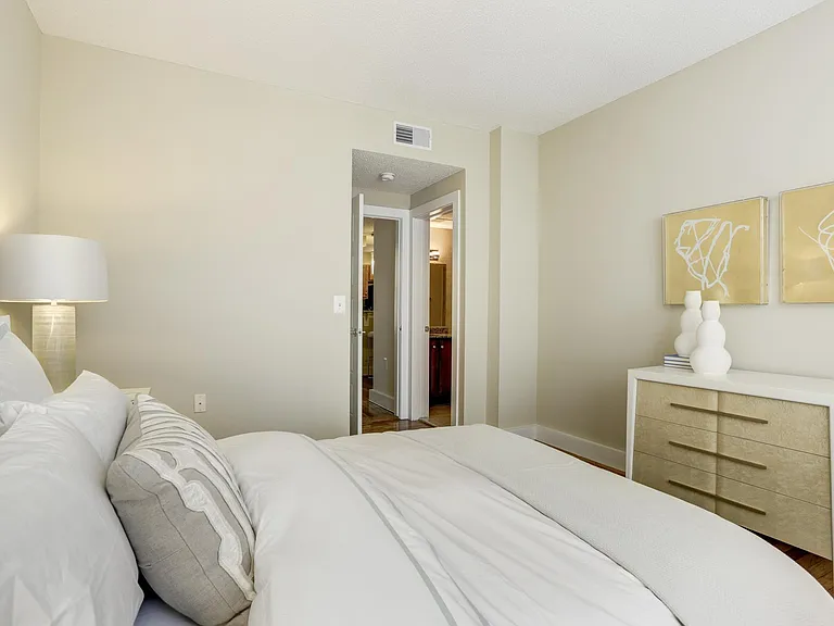 1706 T St NW — Photo 7
