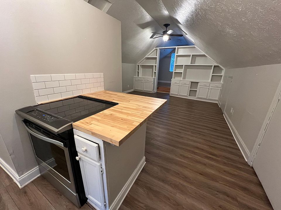 1st image of 11604 Main St #3