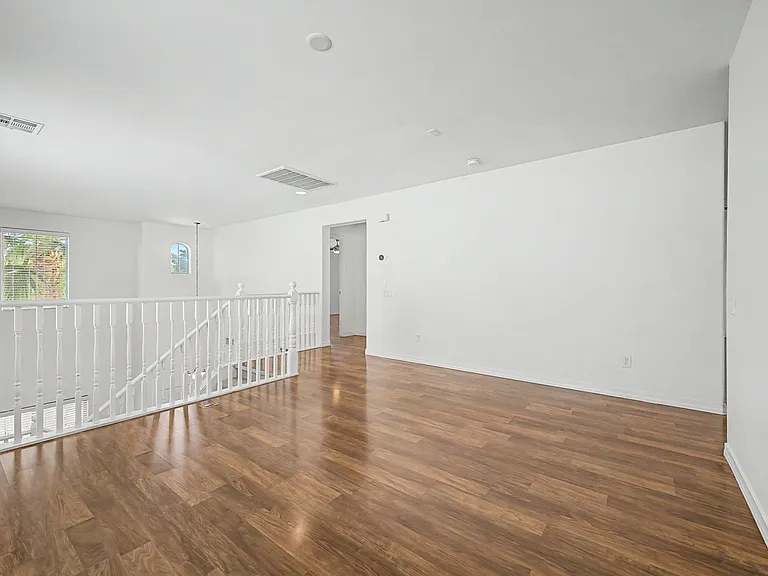 2048 W Monte Cristo Ave — Photo 19