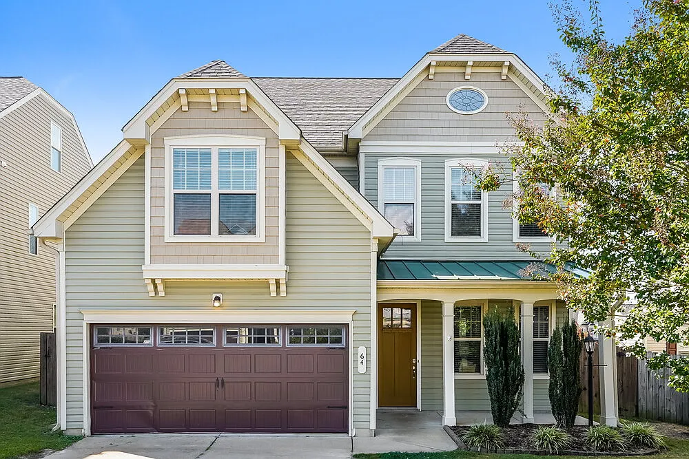 4 bed, 2.5 bath, 2484 sqft, $2,185 — Photo 1
