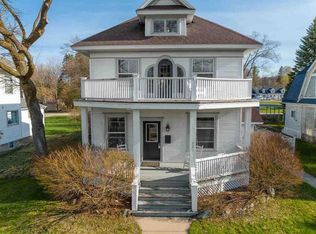 321 State St, Boyne City, MI 49712