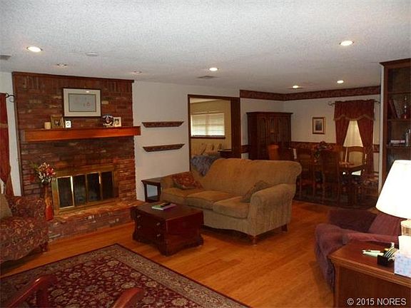 5th image of 2706 Brookside Cir