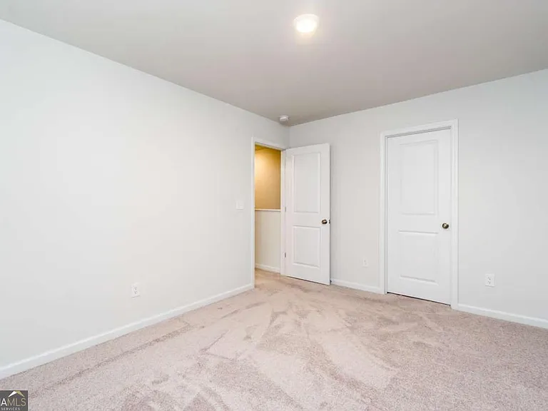 84 Founders Dr — Photo 15
