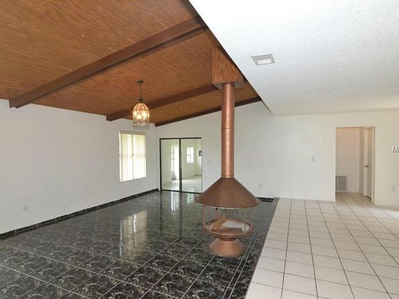 5th image of 762 Harland Ct