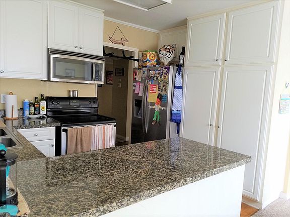 3rd image of 17147 W Bernardo Dr