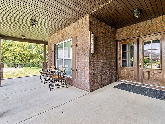 5th image of 2989 Eliza Dr