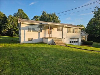 617 New Castle Rd, Slippery Rock, PA, 16057