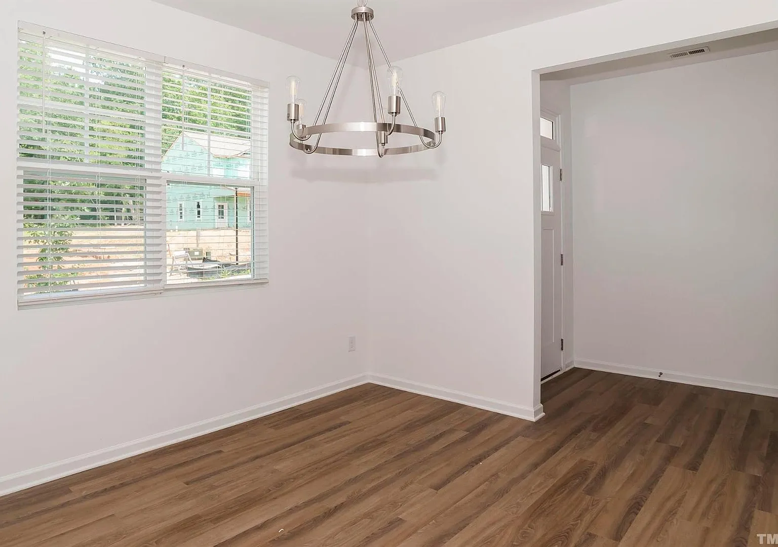4 bed, 2.5 bath, 2455 sqft, $2,250 — Photo 4