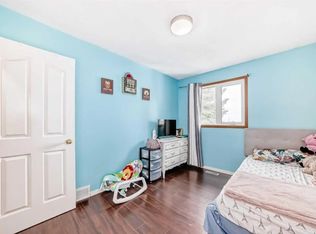 125 Falbury Cres NE, Calgary, AB T3J1H8
