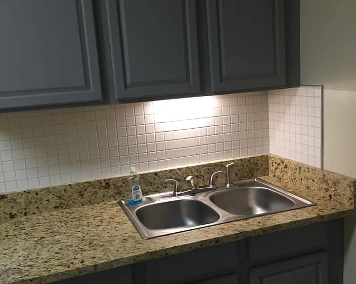 20 1/2 W Liberty St SE #A — Photo 1