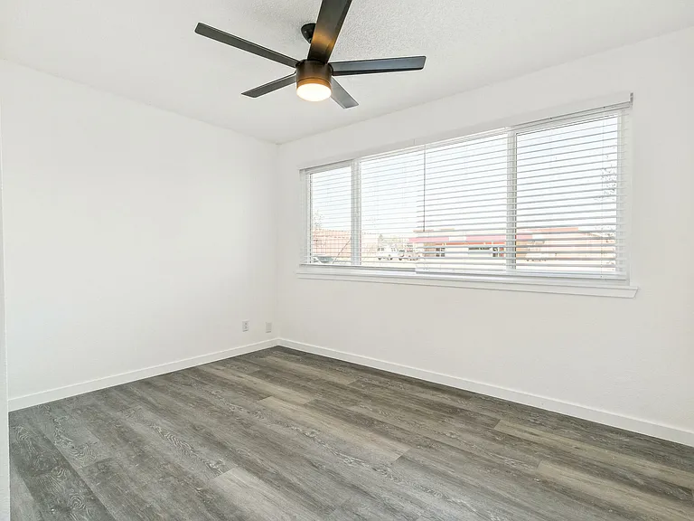 3925 E San Miguel St — Photo 12