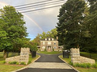 856 Pugh Rd, Wayne, PA 19087