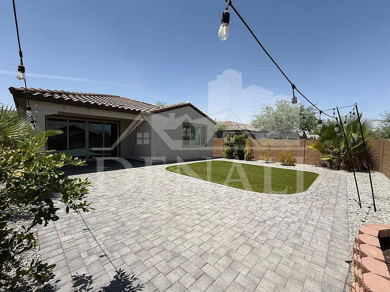 1636 W Estes Way — Photo 29