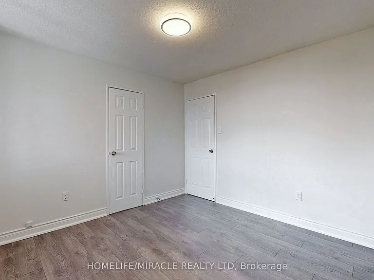 10 Tobermory Dr #1206 — Photo 29